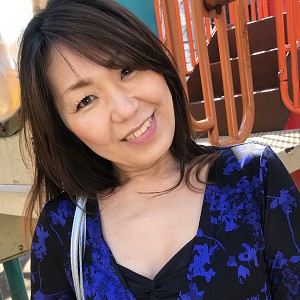 【完全版】人妻さなえ(kmtu041)の動画【黒蜜】